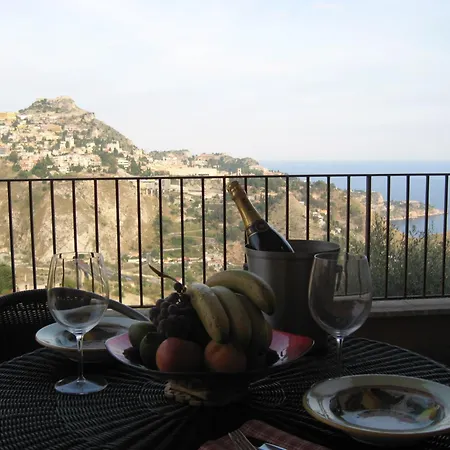 Apartamento The Lemon Tree Taormina Habitación foto