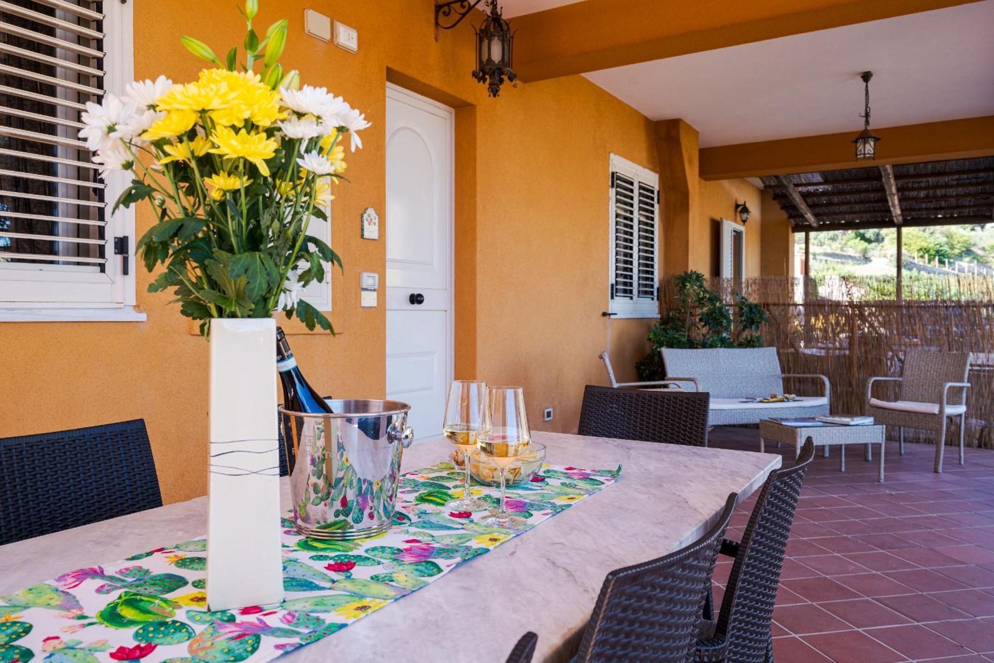 The Lemon Tree Apartment Taormina
